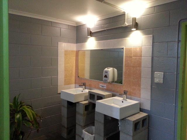 Хостел Asylum Cairns Share House Экстерьер фото