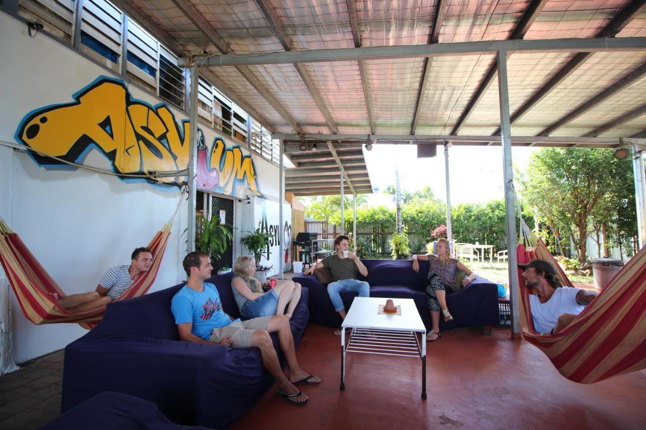 Хостел Asylum Cairns Share House Экстерьер фото